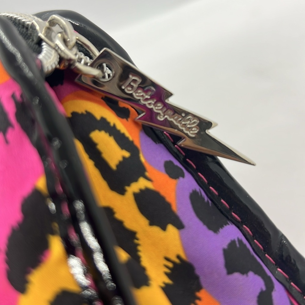Betseyville Multi Colored Leopard Print Cosmetic Makeup Bag - Picture 4 of 7